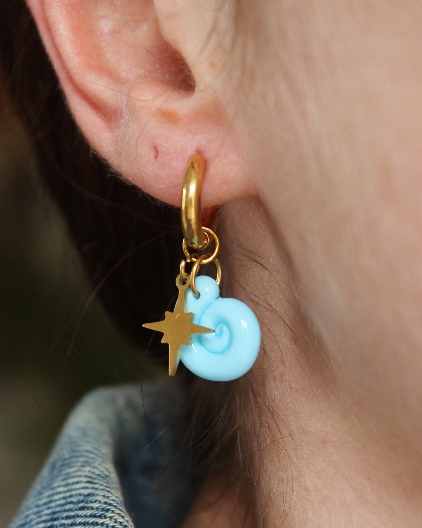 Petites créoles - dorées ou argentées (paire)