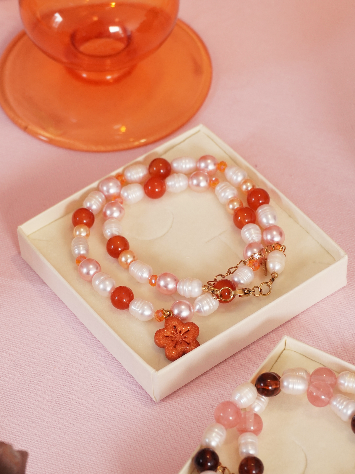 Collier fleur orange