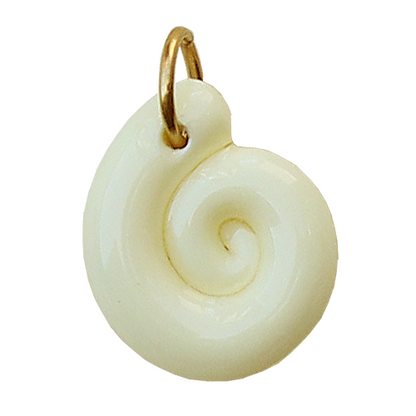 Escargot jaune clair