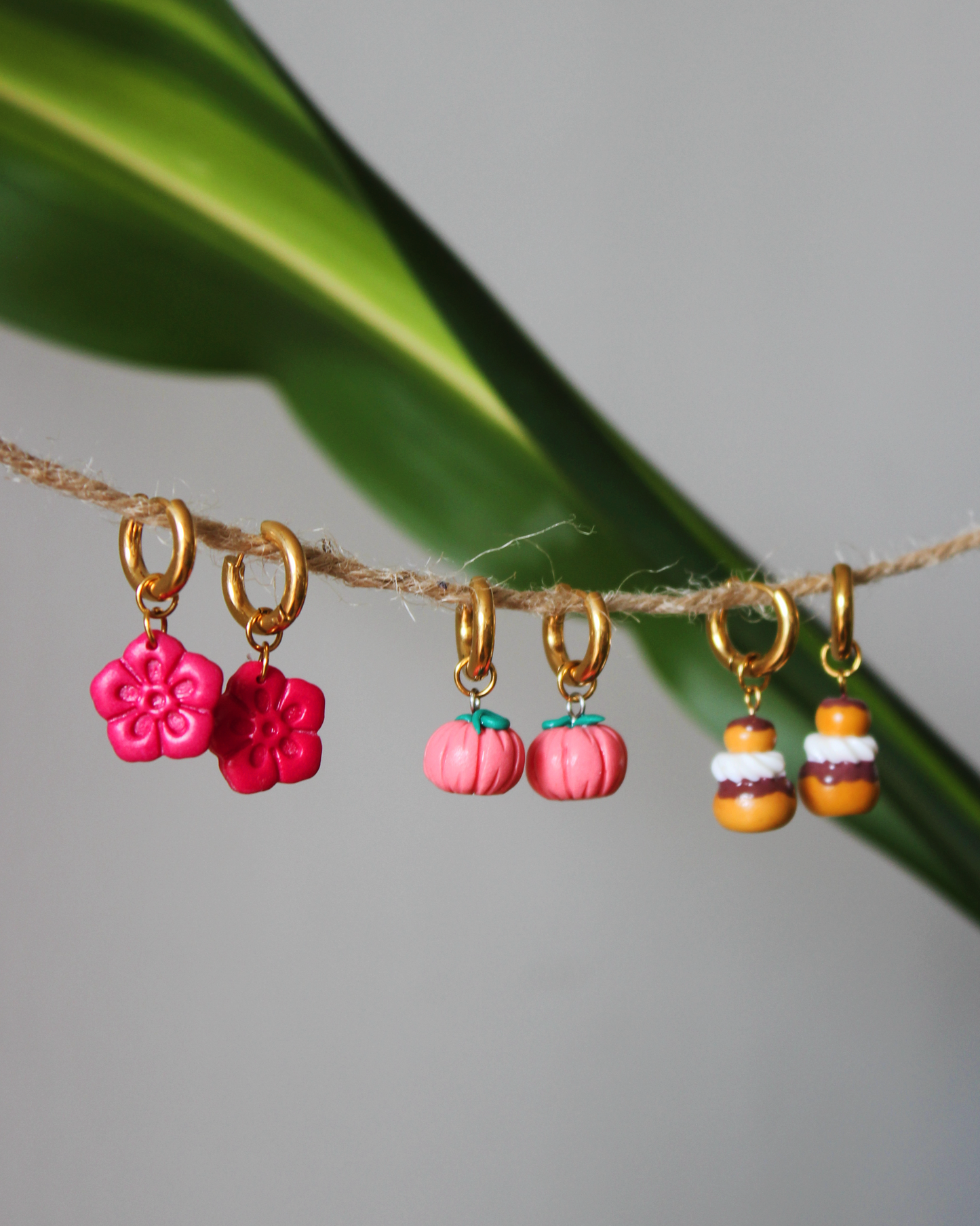 Petites créoles - dorées ou argentées (paire)