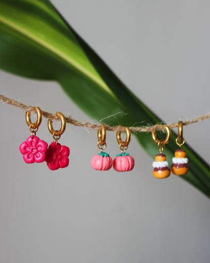 Petites créoles - dorées ou argentées (paire)